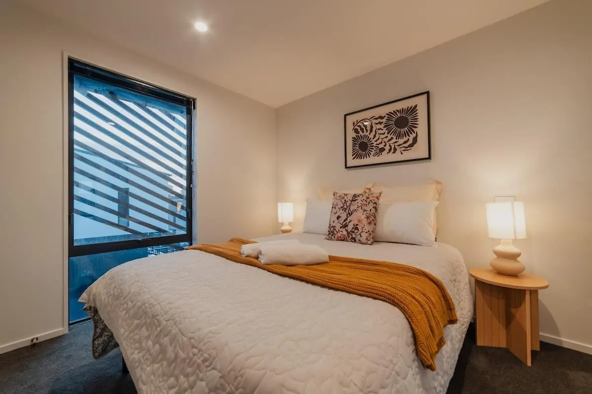 Triple Treat On Fitzgerald - Your 3-Br Getaway Christchurch New Zealand