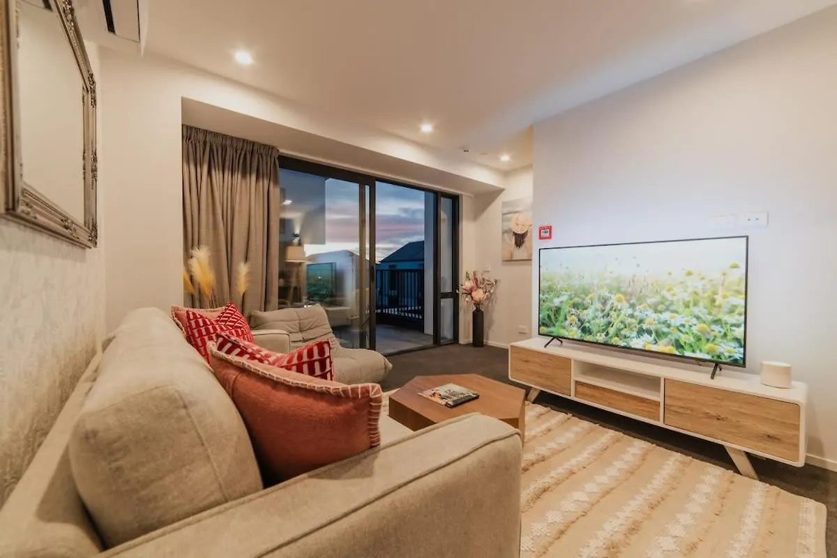 Holiday home Triple Treat On Fitzgerald - Your 3-Br Getaway Christchurch